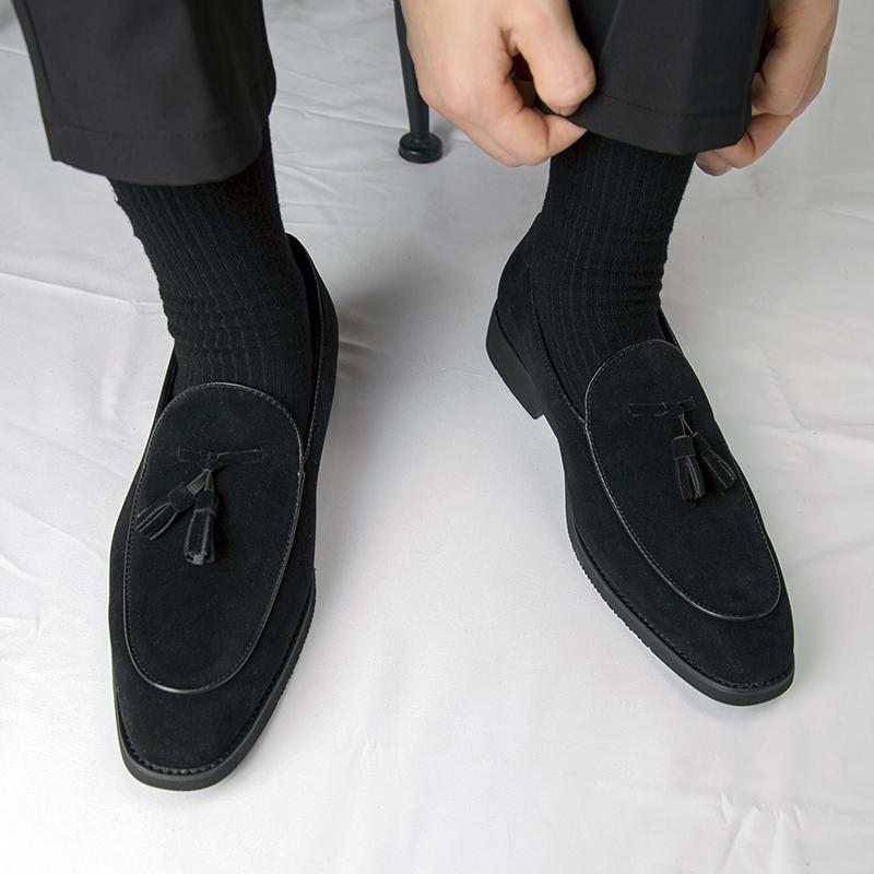 Fashion Casual Plus Size Leather Tassel Loafers Branded Men Formal Business Leather Shoes Fashionable Korean Style Pointed Leather Shoes