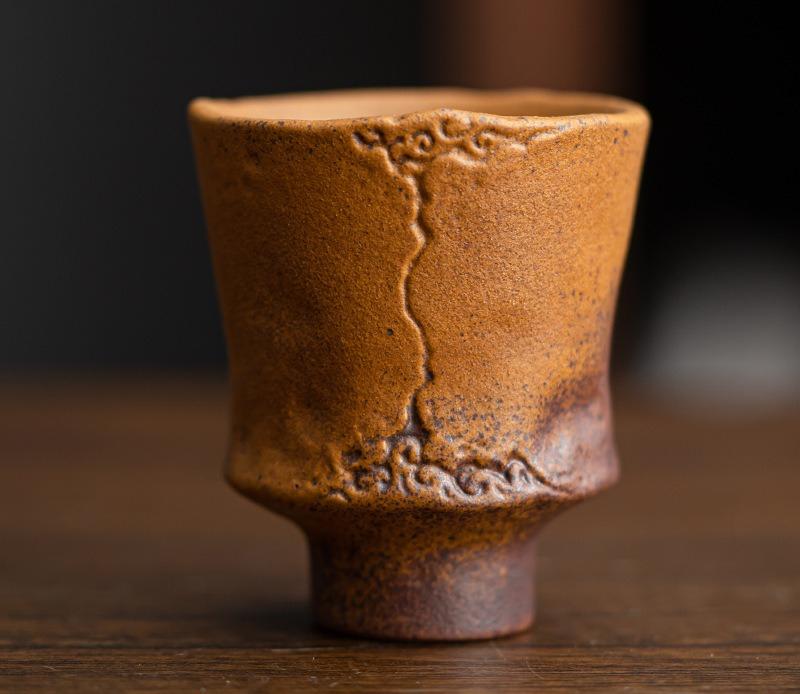 Ретро Глазурованная грубая керамическая чайная чашка Старая каменная глина Мастер-чашка Высокие ножки Чашка для медитации Чашка для чая Чашки Набор для чая Кунг-фу