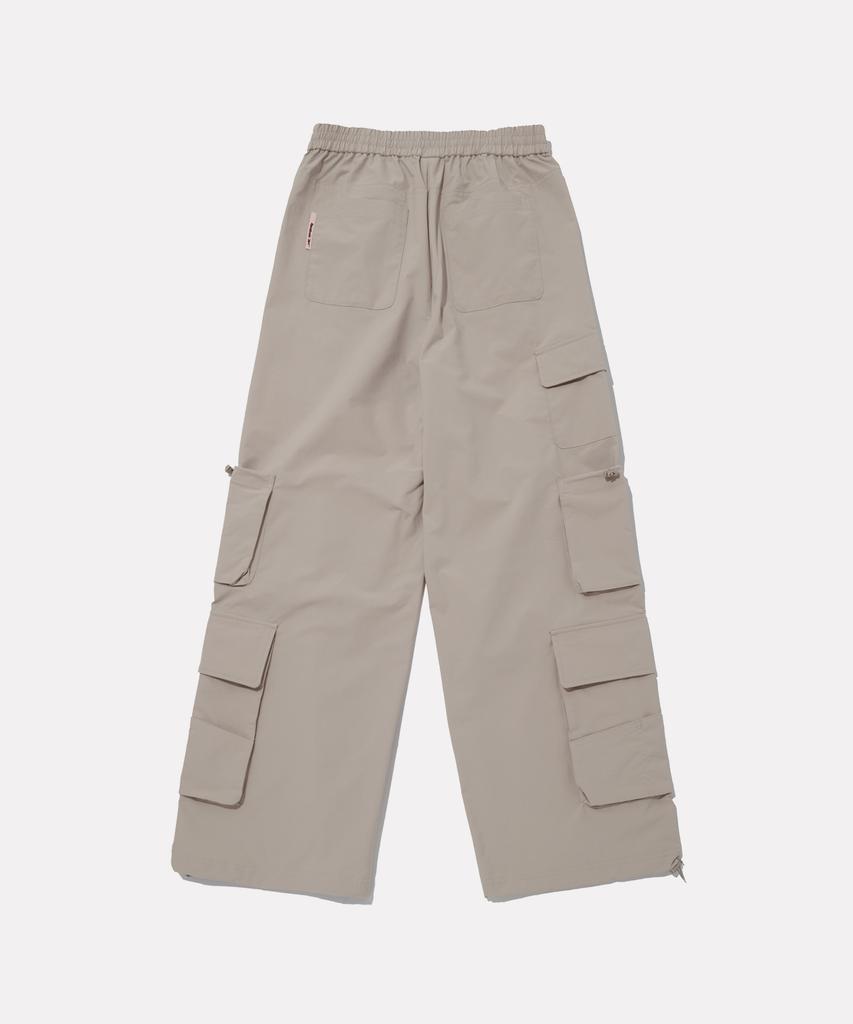 Reebok Брюки-карго с множеством карманов (W) - слоновая кость