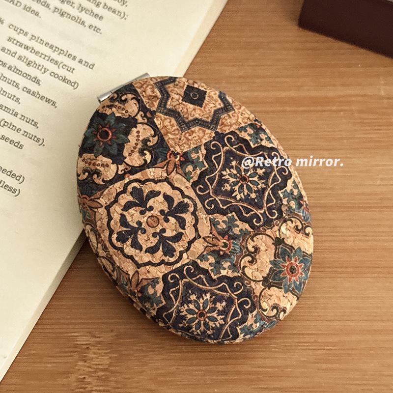 Vintage Style Folding Dual-Sided Compact Mirror, Portable Creative Minimalist Makeup Mirror for Women