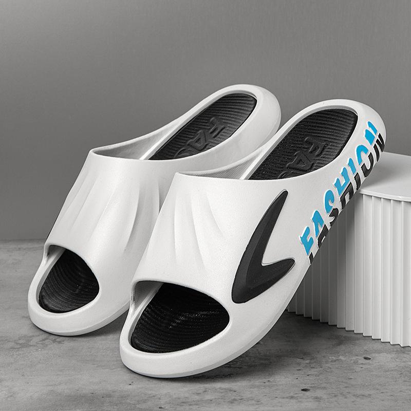 Однословные тапочки мужские летние модные уличные сандалии новые нескользящие износостойкие пляжные мужские крутые тапочки