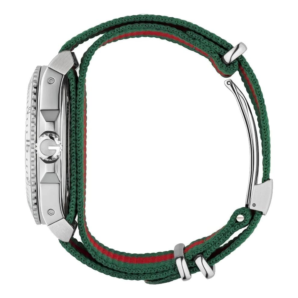 Gucci YA136207 Dive мужские часы с белым циферблатом