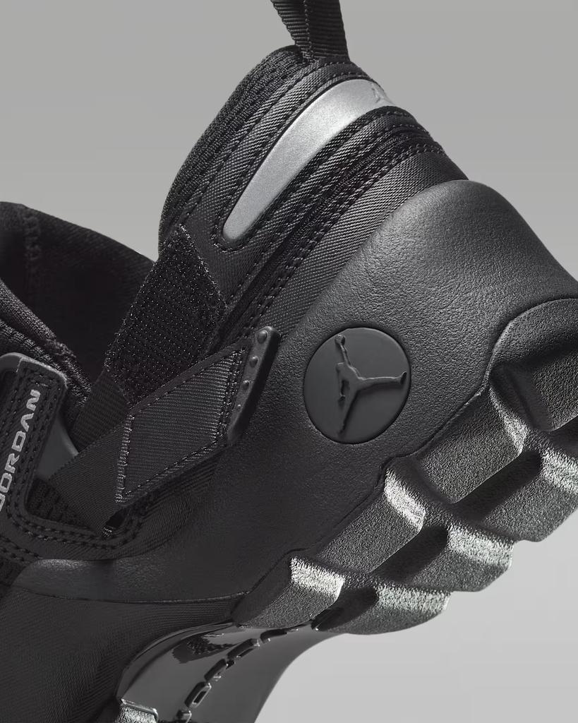 HQ2164-001 Nike Jordan Trunner LX Серый Серебристый (Женский)