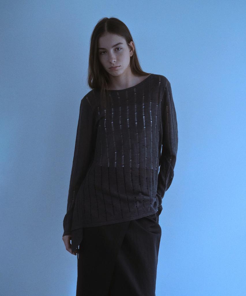LUDE Distressed String Detail Knit Dark Gray