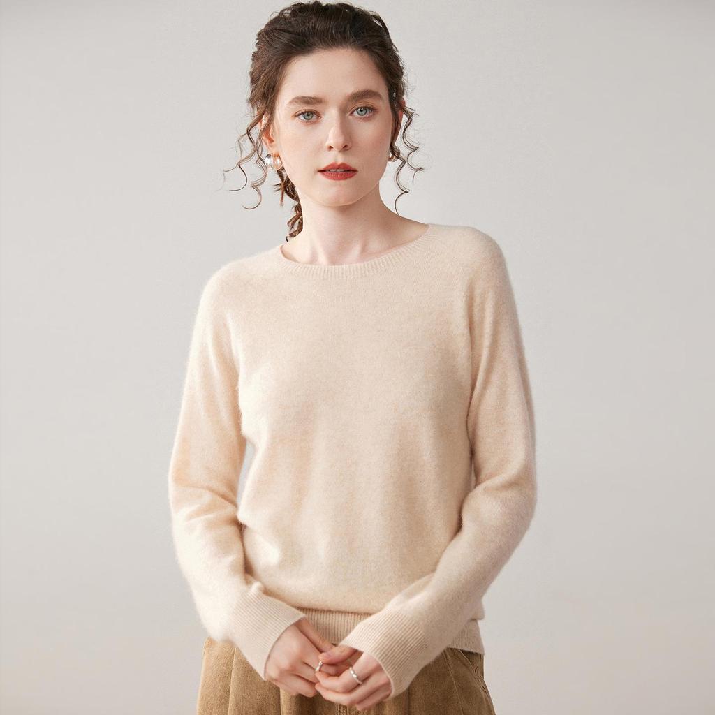 Women's Cashmere Round Neck Sweater – Versatile Solid Color Knit Top for Autumn/Winter.