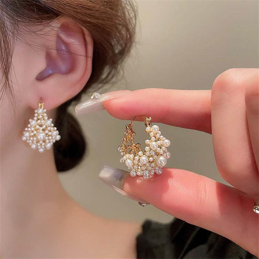French Retro Palace Style Pearl Earrings Light Luxury And High-end Earrings