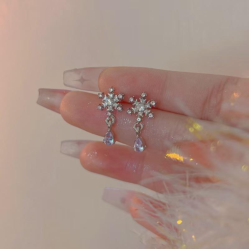 Роскошные серьги-снежинки из циркона для женщин, украшенные стразами, для девочек, подарок на вечеринку
