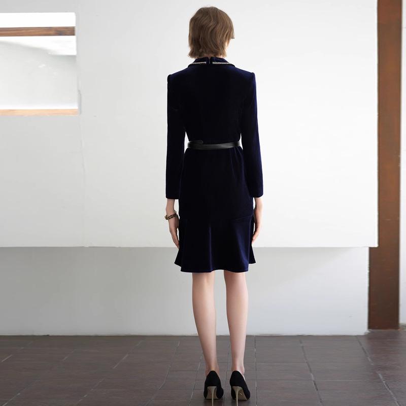 2024 Ранняя осень Темно-синее бархатное женское формальное платье с оборками и длинными рукавами