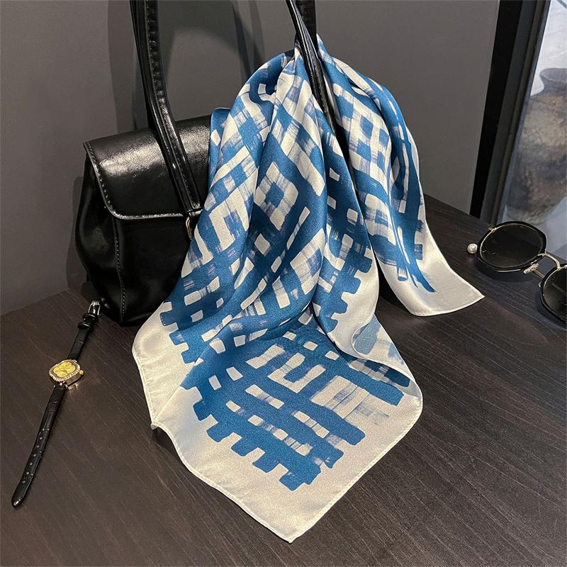 100% Really Silk Scarf for Women Bandana Square Scarves Kerchief Paisley Wrap Mulberry Silk Bag Handle Tie Lady Headband Hijab
