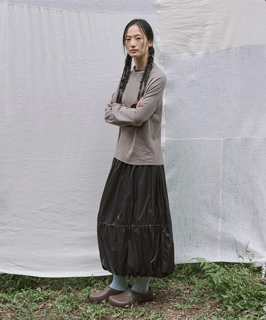 Monokeulom Leggy Skirt (Black)