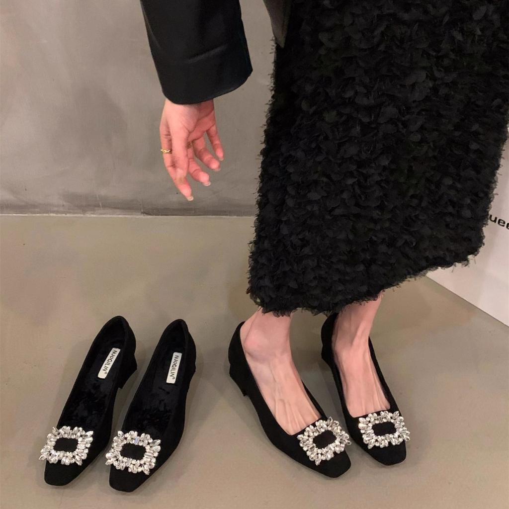 Толстый каблук с неглубоким носком, женские туфли 2024 года, новые темпераментные стразы с юбкой, квадратная головка, высокие каблуки, женская обувь для работы и учебы