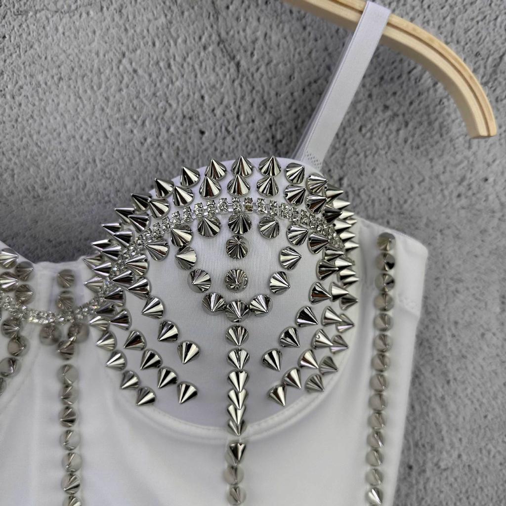 Сверхпрочный Жемчужно-золотой Zhinini Ручной работы Одежда для выступлений Ориентированный на дизайн Нишевый Конусообразный Маленький Топ-майка Внутренний слой Топ Майки и топы