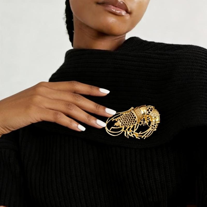 Women's Ocean Style Brooch 1Pcs Retro Metal Butterfly Embossed Pin with Lobster Detail for Dress Bag Scarf