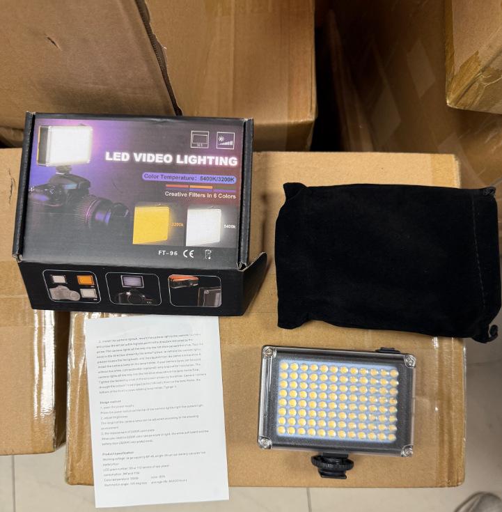 Заполняющий свет LED96: 96 светодиодов для портретной, свадебной, кино- и телесъемки