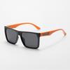 Мужские солнцезащитные очки в черной оправе с серыми линзами