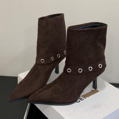 Модные Элегантные Ботильоны с Острым Носком и Тонким Каблуком Женские Модные Ботинки с Металлическими Клепками Дизайнерские Ботинки Высокого Качества Уютные Ботинки из Искусственной Замши