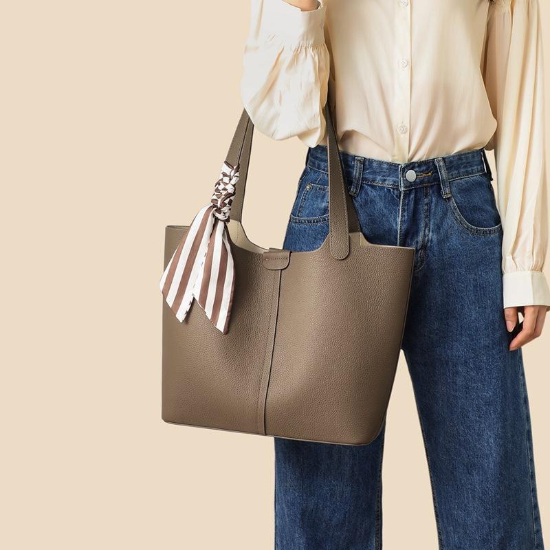 Tote Bag New Autumn and Winter Women's Bag High-end Leather Large Capacity Commuting One-shoulder Underarm Bag