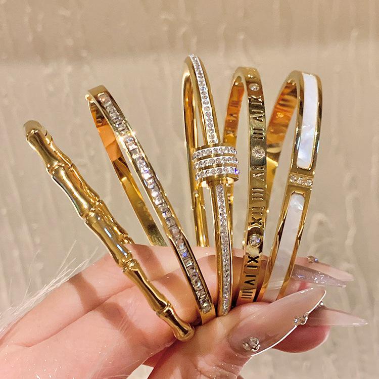 Starry Sky Full Diamond Titanium Steel Bracelet – Versatile, No-Fade Silver Women's Fashion Accessory