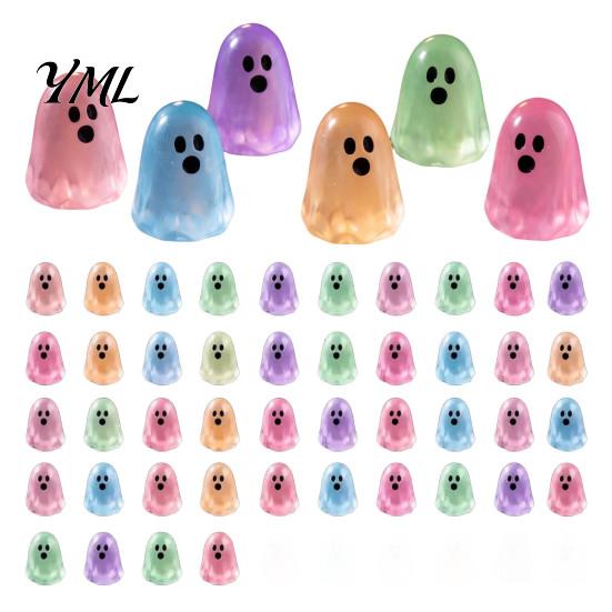 Creative Resin Ornaments for DIY Projects Glow in The Dark Ghost Figurines, Cute Bead Set Halloween Fun Festive Desk Accessories Decoration,