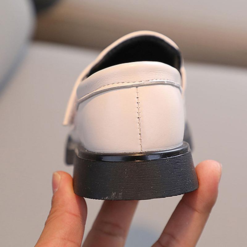Для маленьких девочек, детей, весна-осень, красивые женские повседневные универсальные туфли в британском стиле, простой дизайн, износостойкая нескользящая кожаная обувь