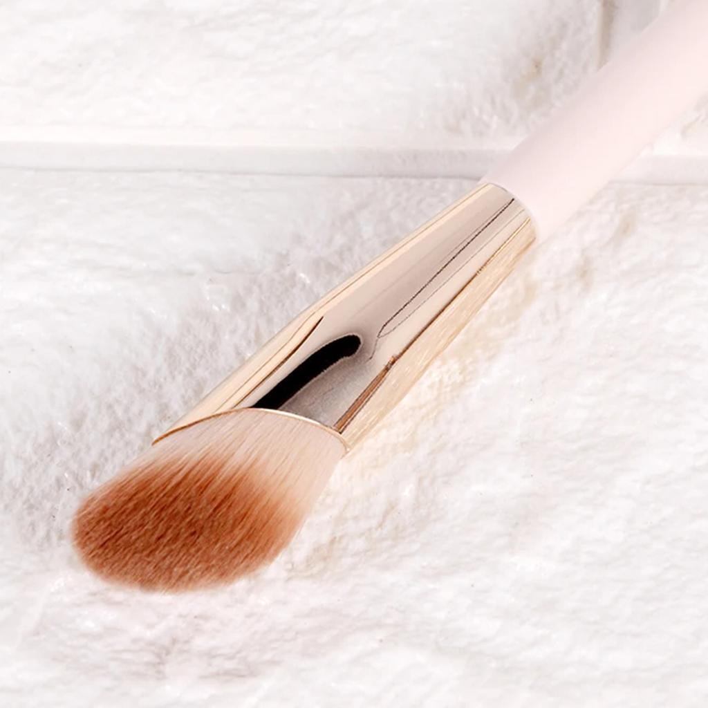 1Pc Cream Angled Foundation Makeup Brushes Liquid Detail Concealer Make Up Brushes Rhombus Cover Up Face Essential Cosmetic Tool