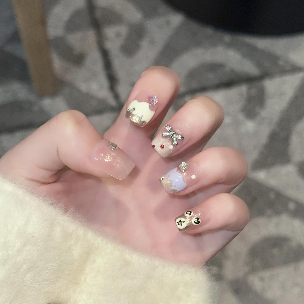 Pure Hand-wearing Nail Short Style High-end Hot Girl Summer New Style Ins Manicure Fake Nail Patch Can Be Detached