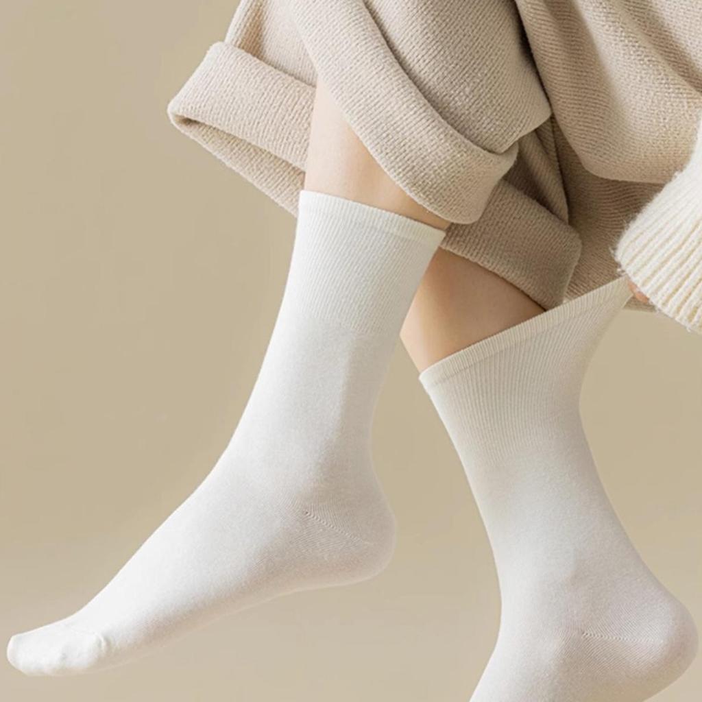 Women Mid Tube Socks Solid Casual Fashion Polyester Crew Socks Soft Elastic Breathable Sweat Absorbing Sports Socks Girls 4 Seasons Universal
