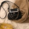 Новая персонализированная сумка через плечо с замком-пряжкой, ретро-сумка с зажимом, модная диагональная сумка через плечо, маленькая квадратная сумка