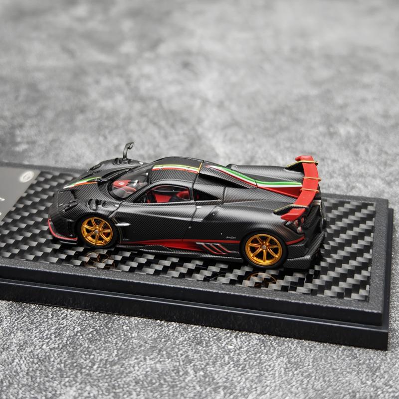 PGN Imola Supercar LCD CLD diecast model 1:64 Static decorative item collection car model