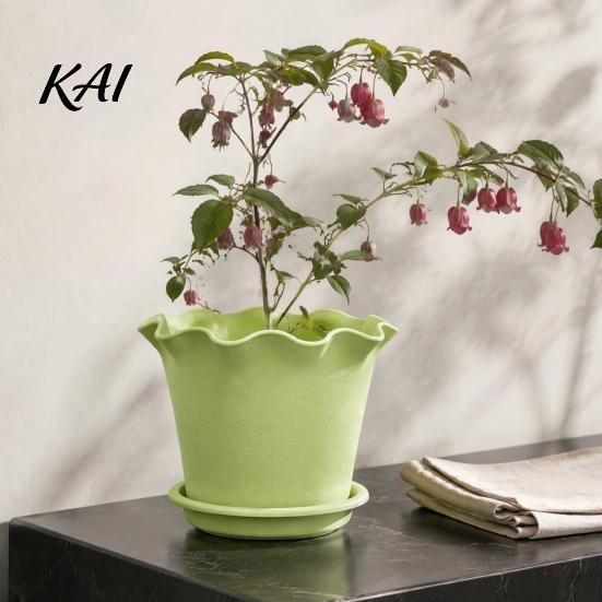 Plant Containers for Flowers Wavy Edge Planter with Saucer, Thickened Flower Pot Simple Style Planting Drainage Holes, Modern Indoor Outdoor