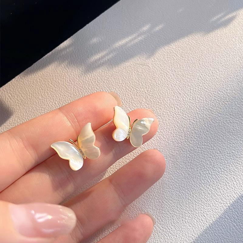 Легкие Роскошные Серьги-Бабочки из Ракушек для Женщин Элегантные Простые Серьги-Гвоздики со Стразами Вечерние Ювелирные Изделия Подарки