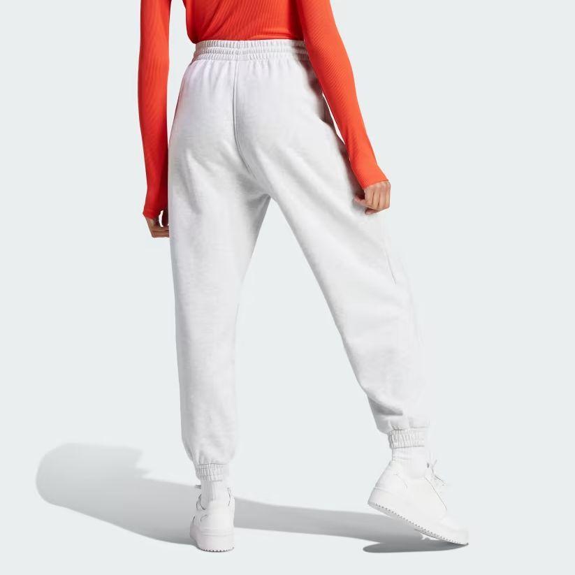 adidas Оригинальный логотип Свободный крой Трикотажные джоггеры с манжетами Женские Светло-серый II5600