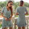 Женское летнее зеленое приталенное платье с короткими рукавами, V-образным вырезом и цветочным принтом