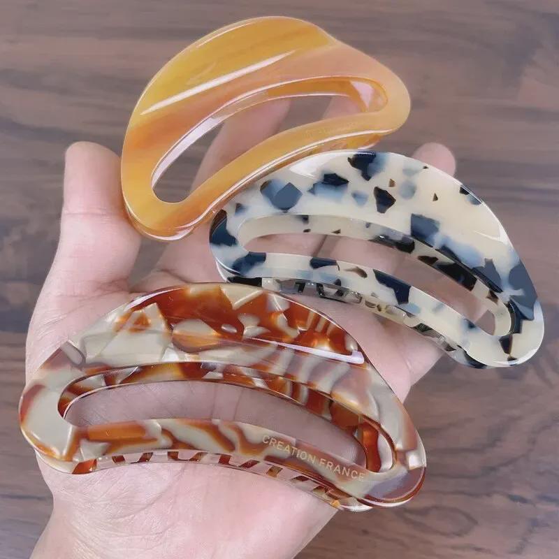 Большая заколка для волос в виде акулы с леопардовым принтом черного цвета с корейской золотой этикеткой