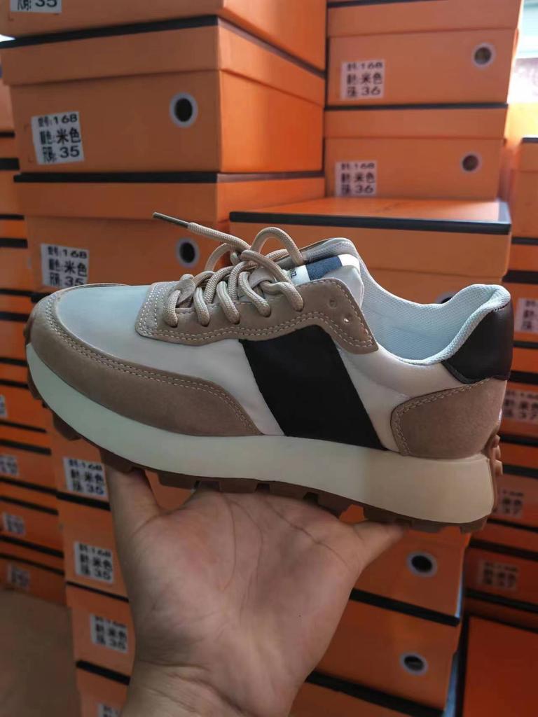 Женские туфли Forrest Gump 2024 года, новые осенние спортивные туфли на платформе, тонкие, легкие, с мягкой подошвой, дышащие, повседневные туфли для пап