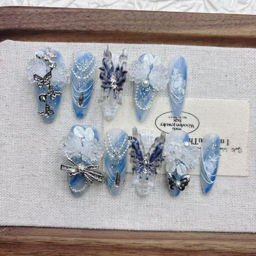 Blue Butterfly 3D Gradient European-Style Medium Length Handmade Pointed Nails