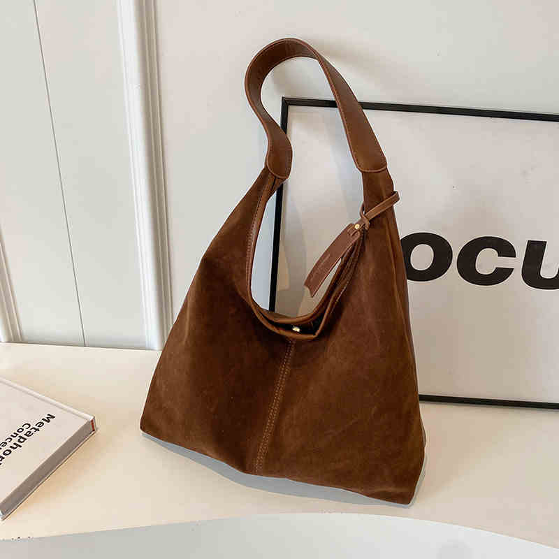 Women's Suede Shoulder Bags Autumn Winter Vintage Large Capacity Work Commuter Bags Brown Versatile Shopping Bag