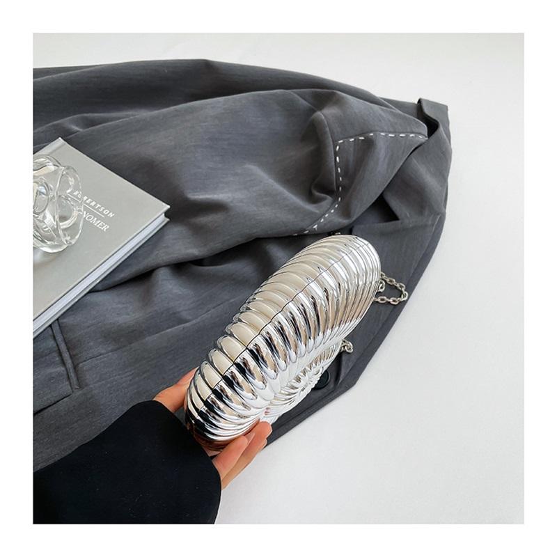 Acrylic Seashell Design Fashion Messenger Bag Stylish Shoulder Crossbody Chain Bag Perfect For Everyday Use And Special Occasions