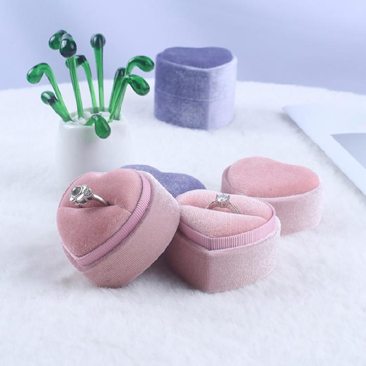 Нежная плюшевая коробочка для колец в форме сердца, футляр для колец с дизайном сердца, мягкая подкладка, подарочная коробка для ювелирных изделий для влюбленных