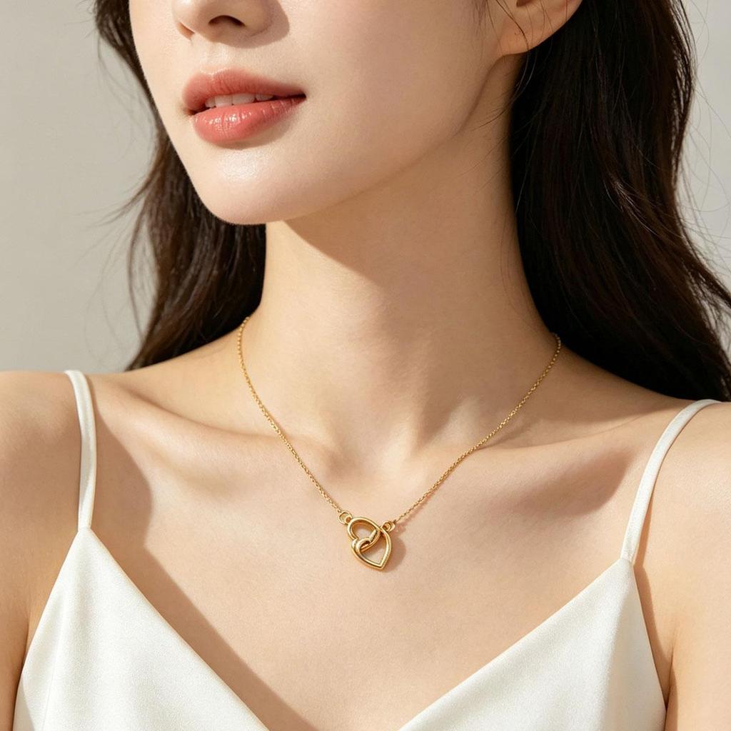 Japanese-Korean Minimalist Elegant Heart-to-Heart Necklace for Women, Love Double Buckle Necklace, Double Ring Necklace