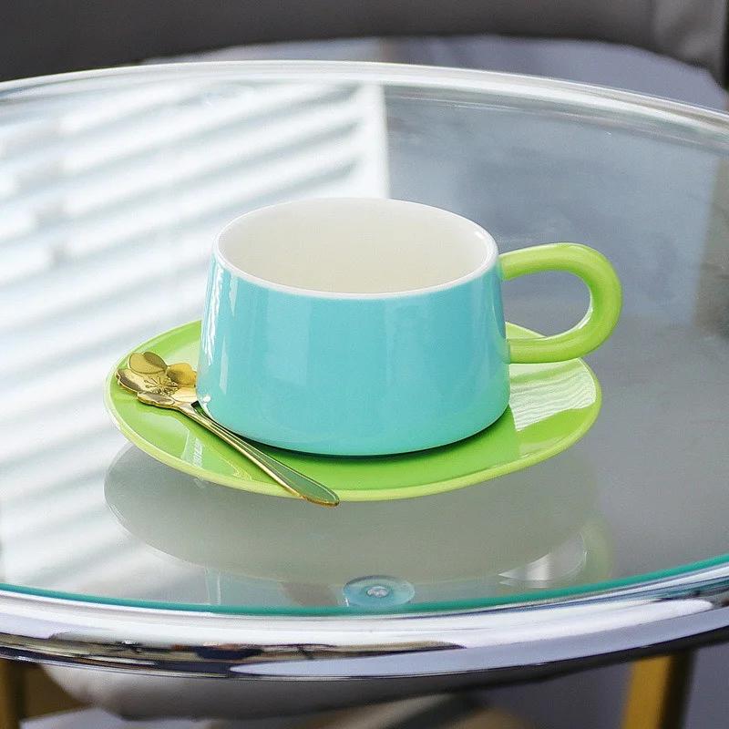 Винтажные керамические кружки, однотонные чашки для кофе эспрессо, набор с блюдцами и ложкой, изысканная чашка для послеобеденного чая, молока, капучино, питьевая