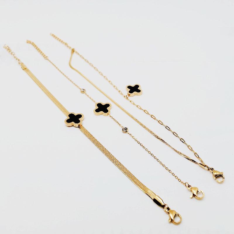 Lucky Four-Leaf Clover Bracelet - Stylish European & American Fashion Accessory for Women