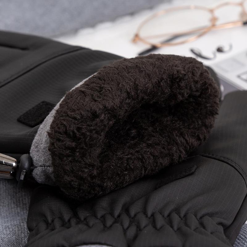 Winter Warmer Men Motorcycl Gloves Windproof Waterproof Touchscreen Internal Plush Anti-Slip Skin-friendly Men Cycling Gloves