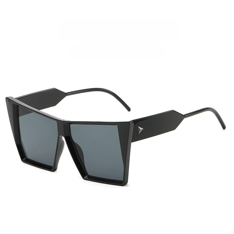 Fashionable Cat Eye Sunglasses With Uv400 And Lightweight Pc Frames For Summer Outings And Events