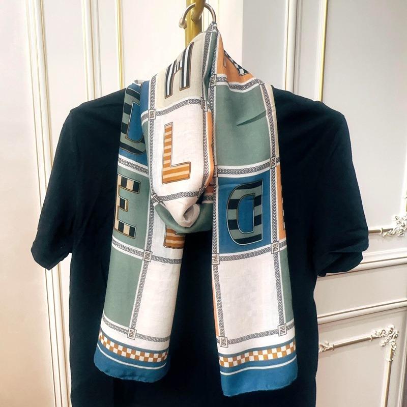 New Fashion Letter Polka Dot Printed Cotton and Linen Scarf Classic Autumn and Winter Warm Scarf Sunscreen Shawl
