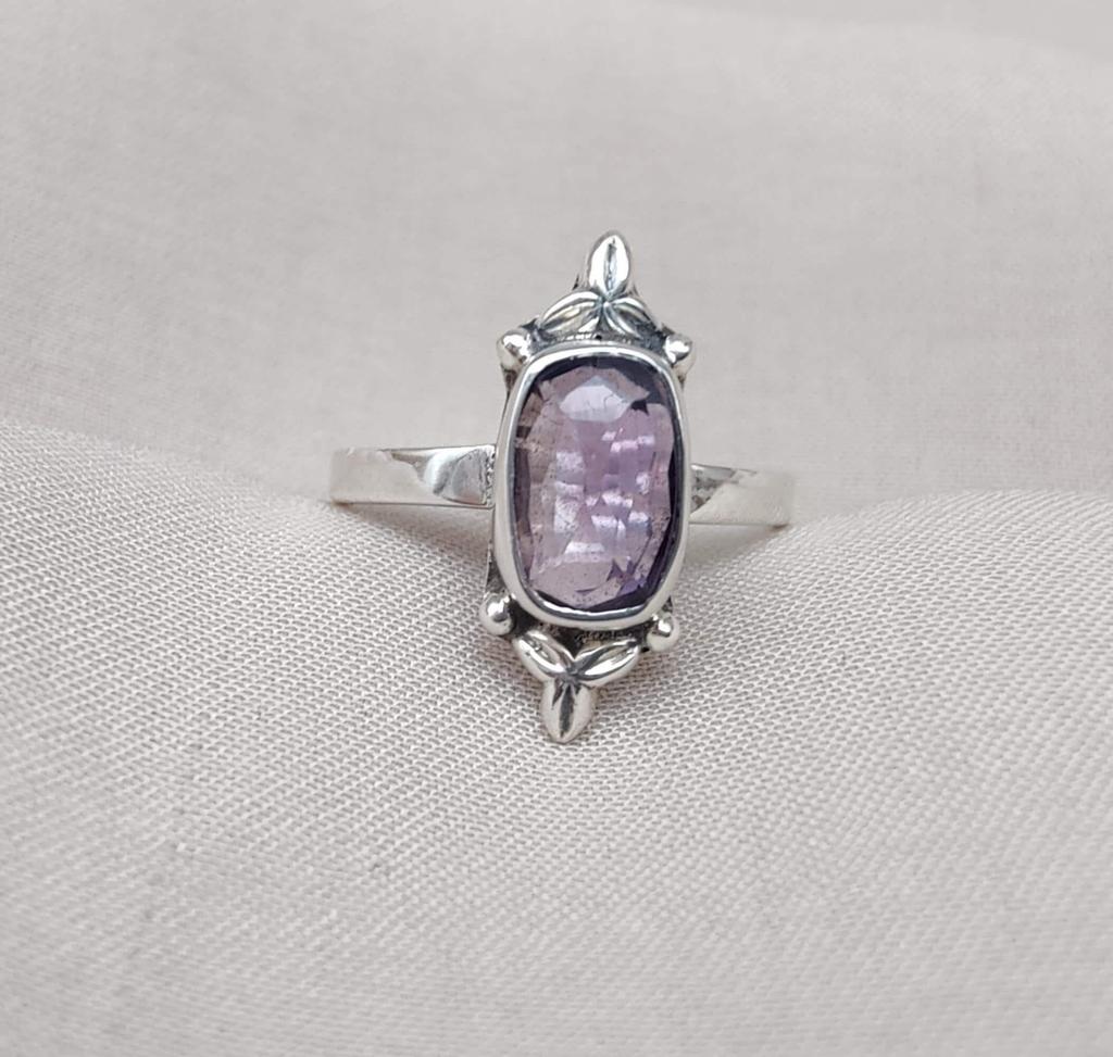 Amethyst Sterling Silver Ring: Faceted Oval Gemstone, Boho Vintage Style