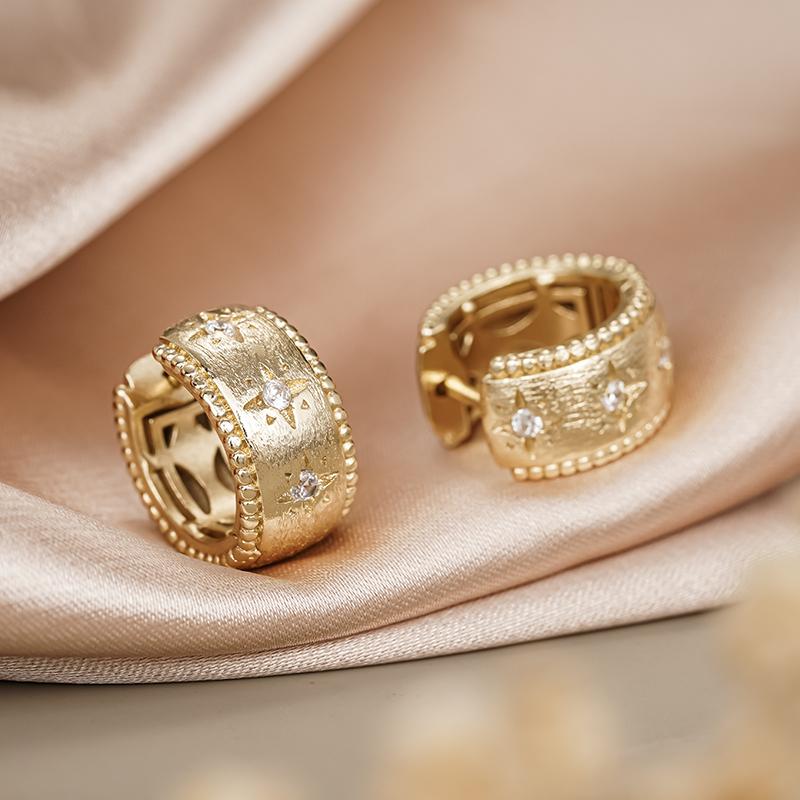Huitan Luxury Gold Color Circle Women Hoop Earrings Star Engraved Design Inlaid Bright CZ Fancy Accessories Zircon for Wedding