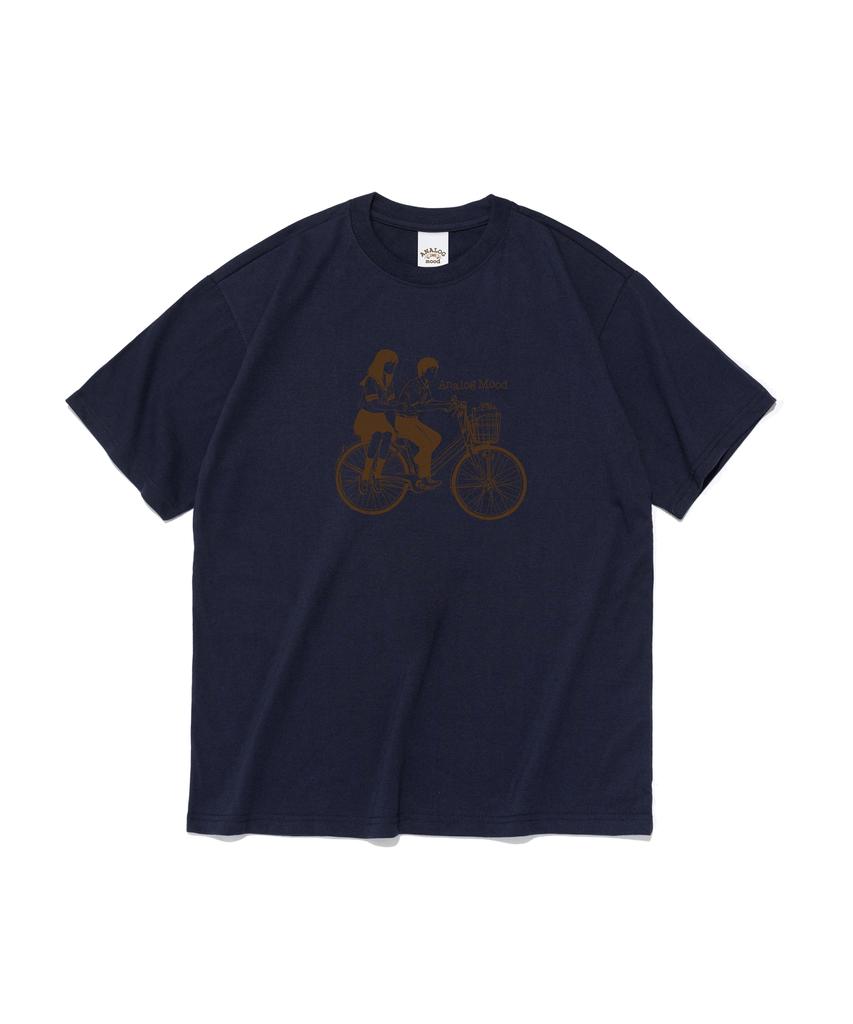 ANALOG MOOD Memories Riding Graphic Short Sleeve T-Shirt (Navy)