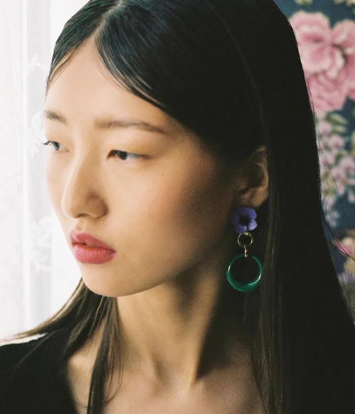 014. прекрасные серьги-гвоздики 'Элис' для девочек