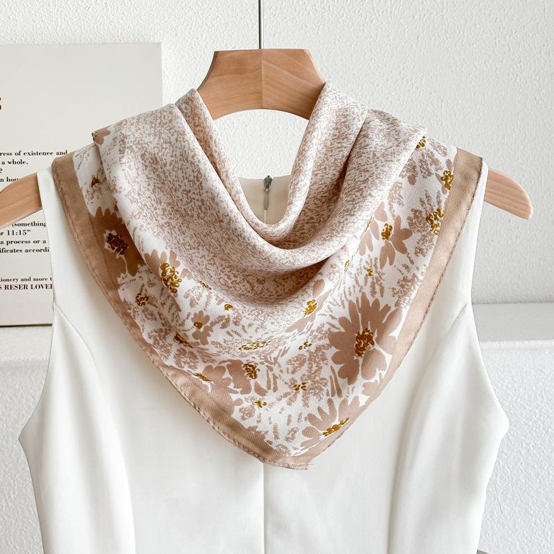 Chessboard plaid 71CM cotton and linen silk scarf small square scarf women's spring and autumn summer thin scarf scarf linen headscarf belt